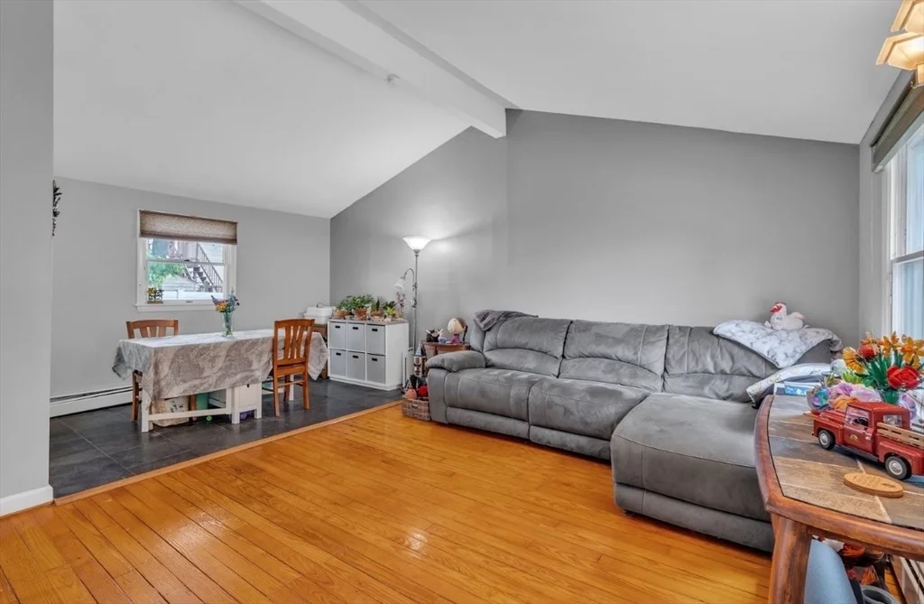 Photo of 5 Arcadia Ave