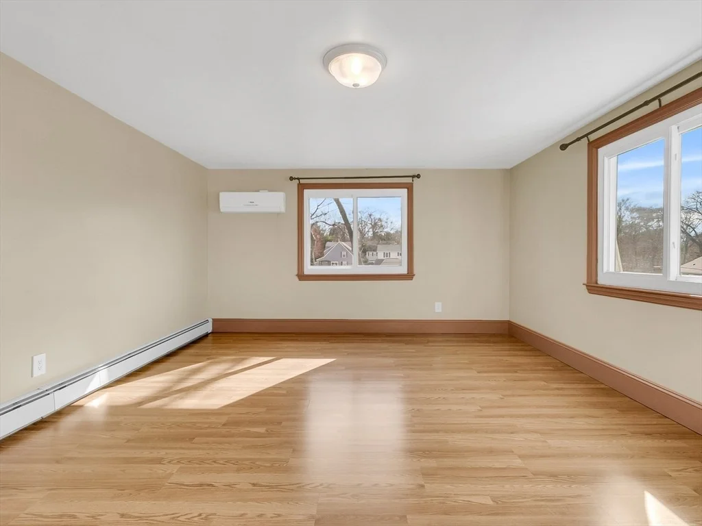 Photo of 46 Clairmont St,