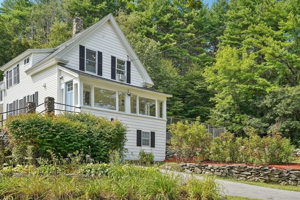 Photo of 44 Richardson Corner Rd