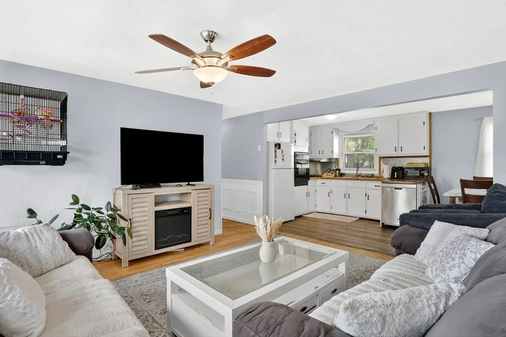 Photo of 94 Cora Ave