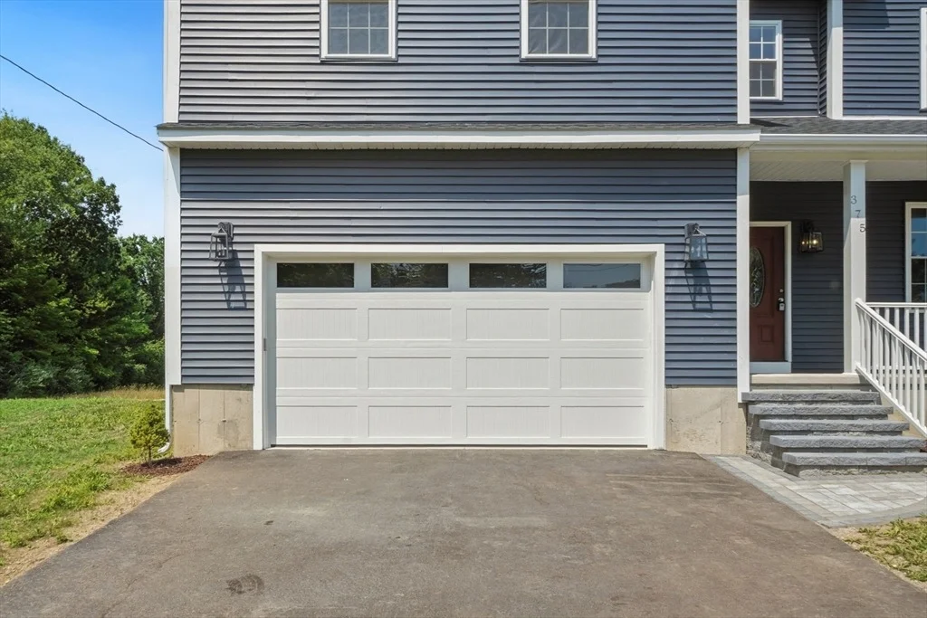 Photo of 375 Fuller St