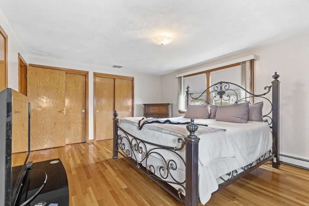 Photo of 118 Sherbourne Pl