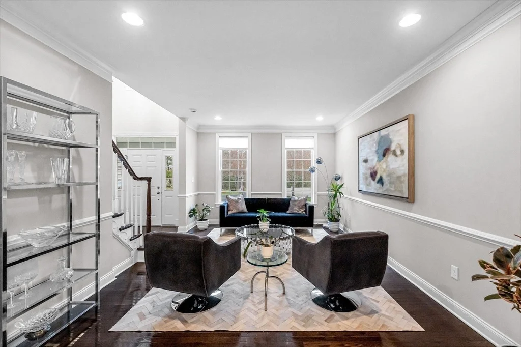 Photo of 16 York Cir