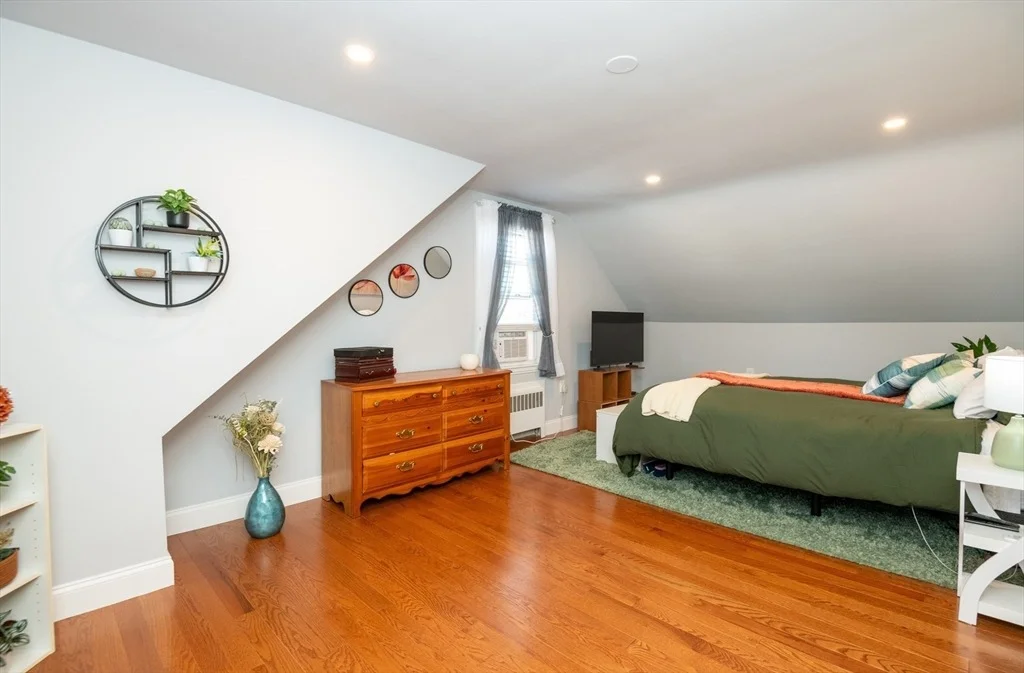 Photo of 11 Starrett Road
