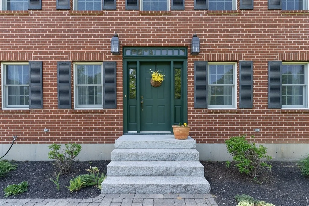 Photo of 147 Oakham Rd