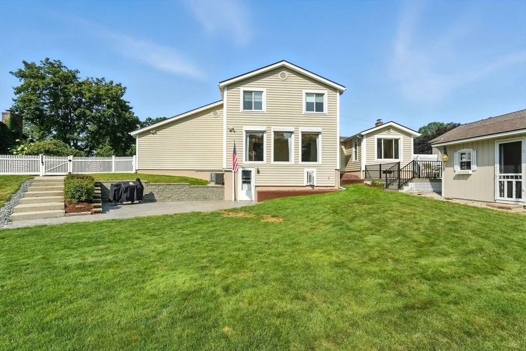 Photo of 233 Basil Rd