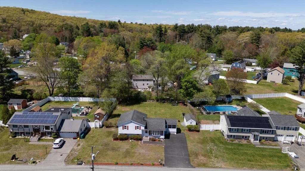 Photo of 14 Kazimer Dr
