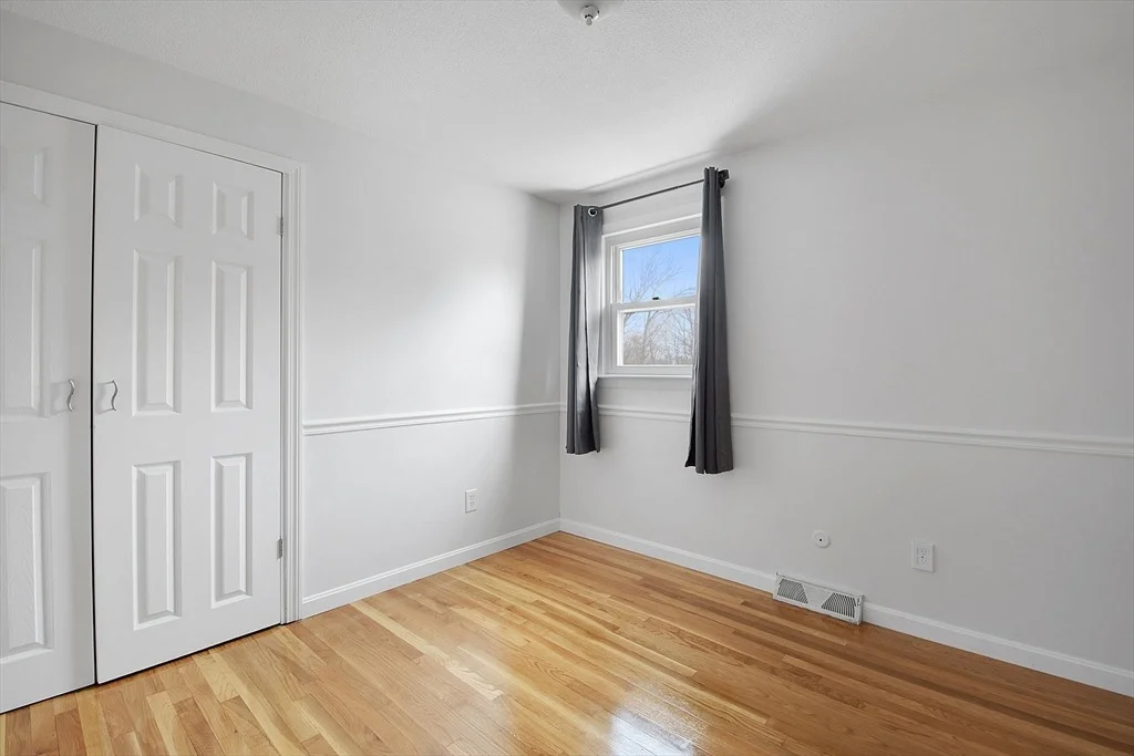 Photo of 52 Venus Dr