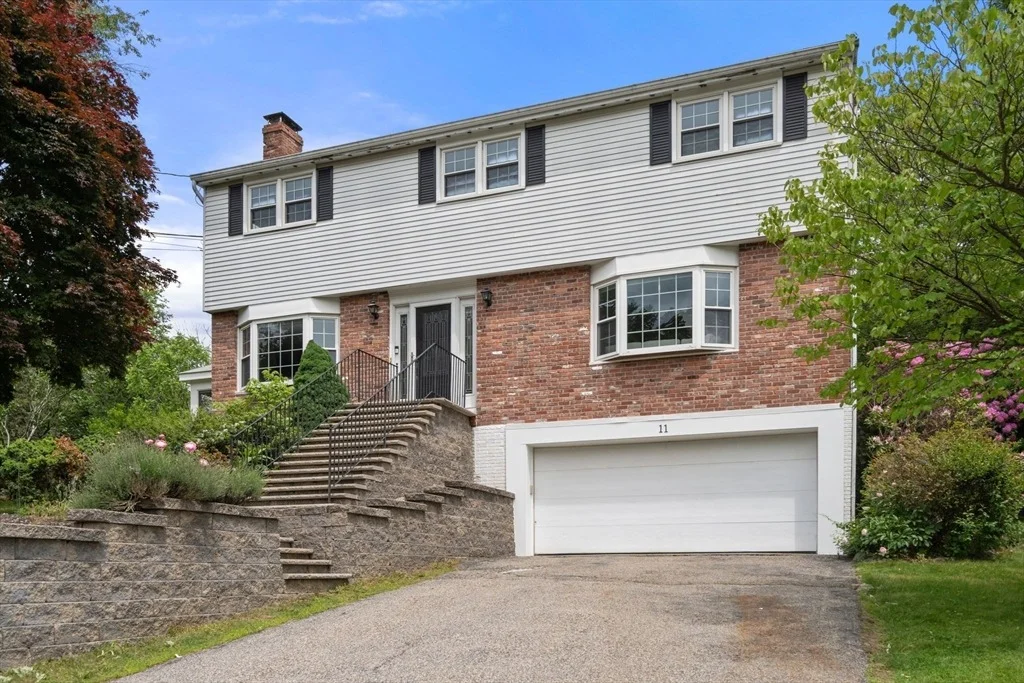 Photo of 11 Foxhill Rd