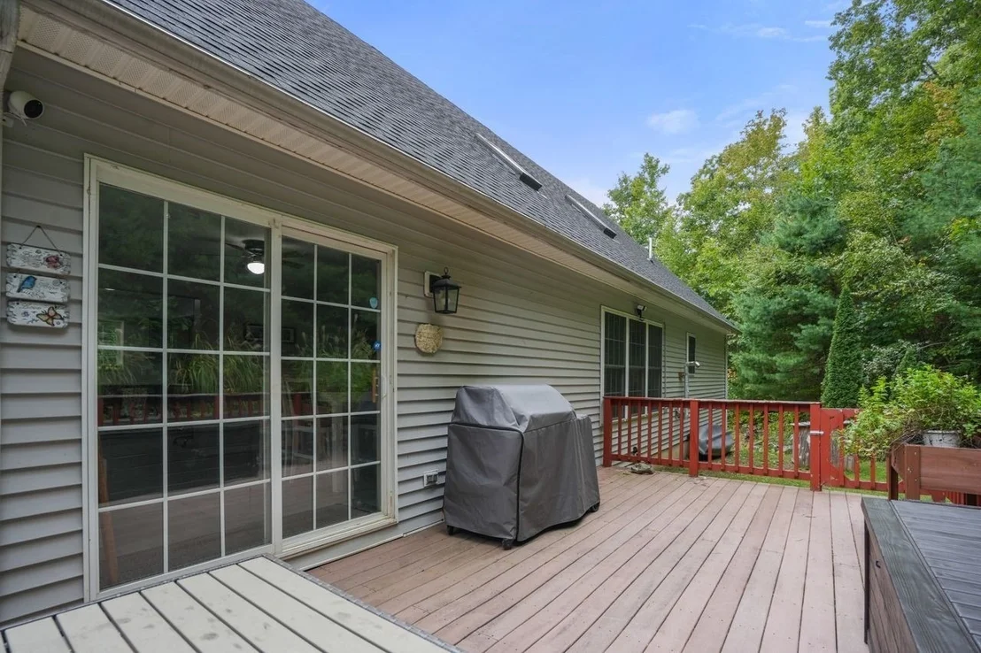 Photo of 115 Farm Pond Road