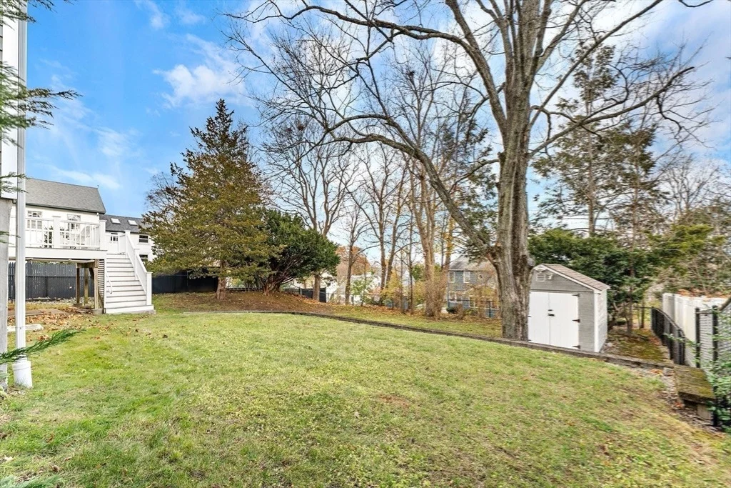 Photo of 1052 Greendale Ave