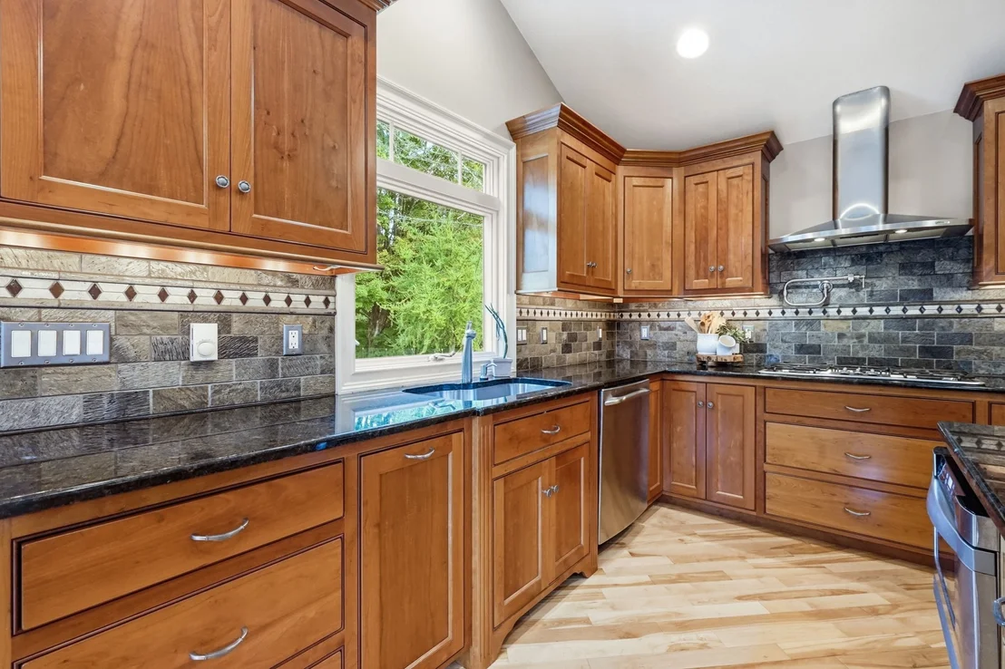 Photo of 8 Shady Ln