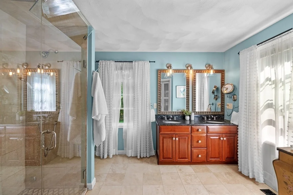 Photo of 11 Arthur Gordon Dr