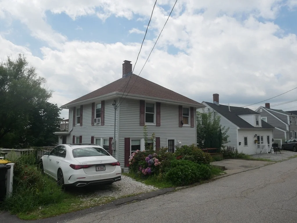 Photo of 16 Hillside Rd