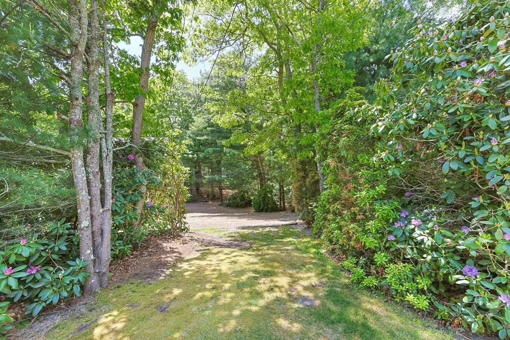 Photo of 825 Lumbert Mill Rd