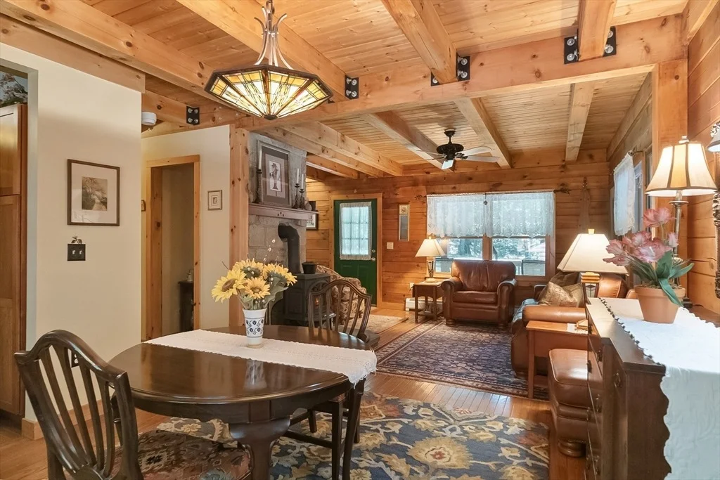 Photo of 19 Taylor Hill Rd