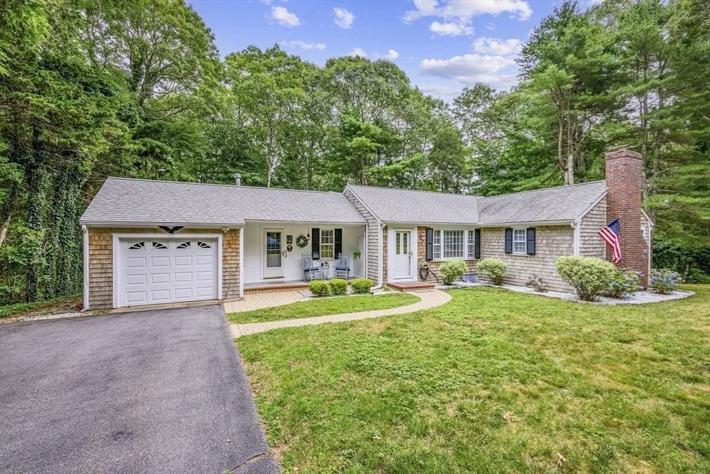 Photo of 5 Hinckley Circle