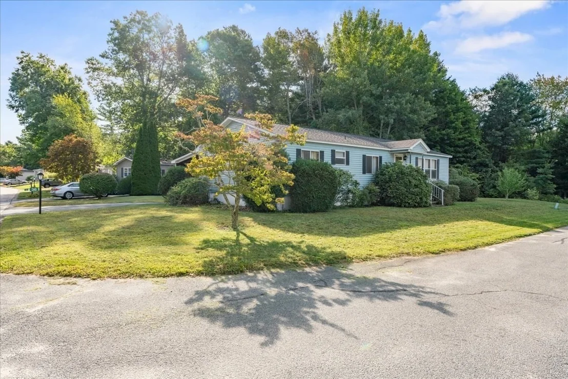 Photo of 36 Silver Birch Ln
