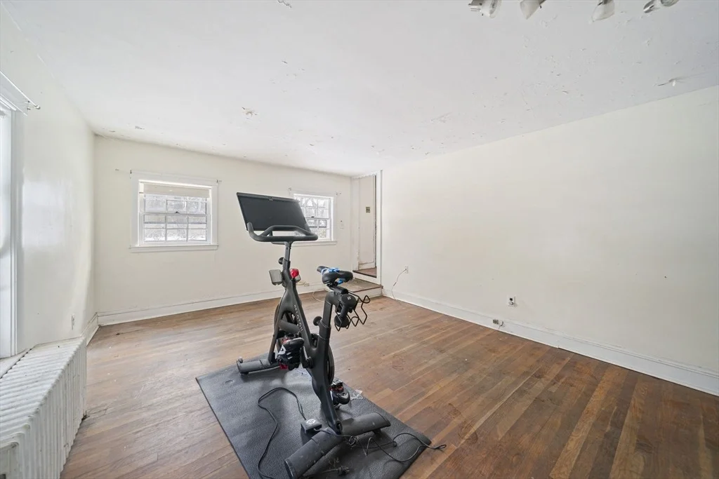 Photo of 9 Barnes Rd