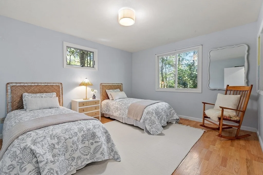 Photo of 11 Horseshoe Dr