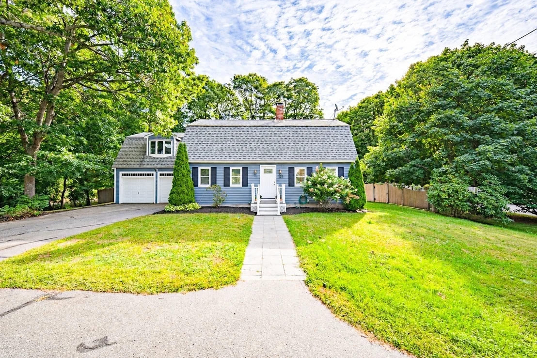 Photo of 451 County Rd