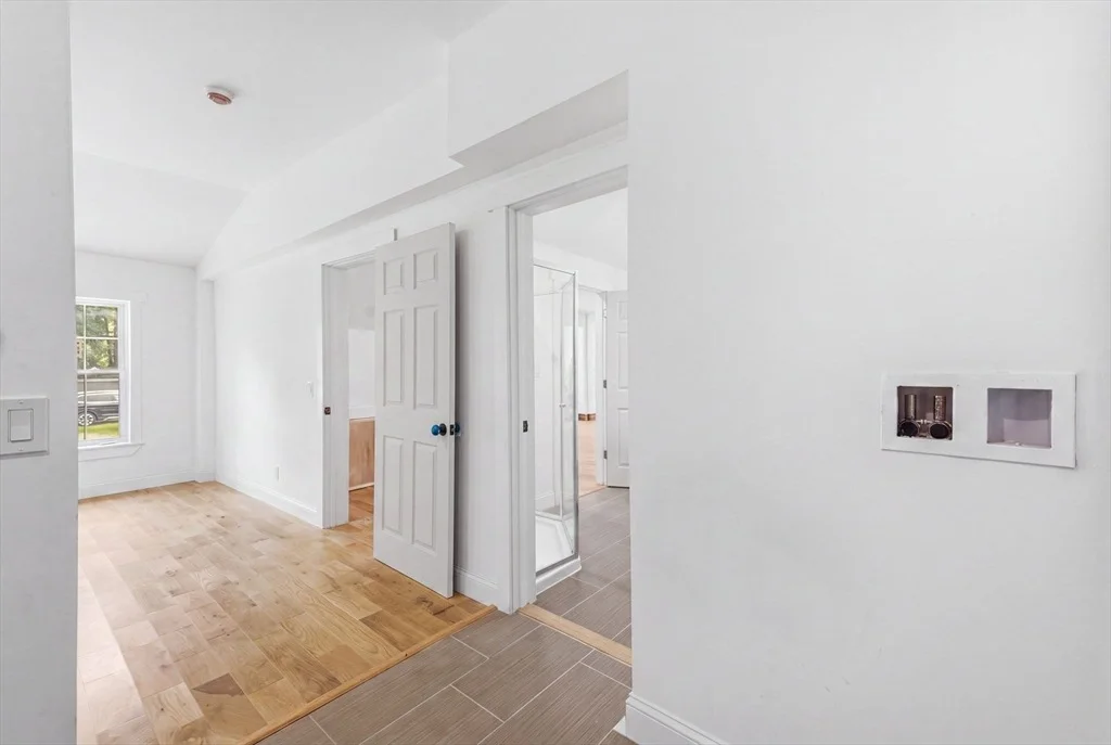 Photo of 26 Parallel St