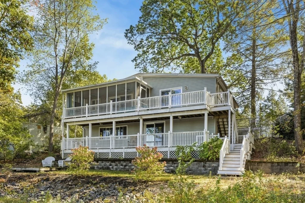 Photo of 185 Hemlock Drive