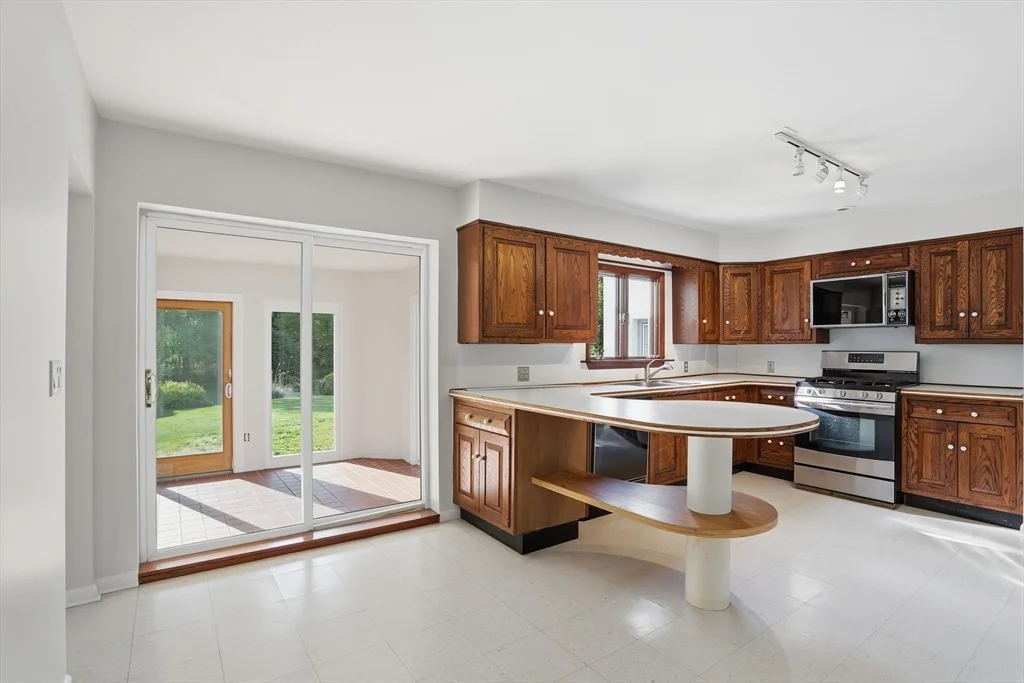 Photo of 106 Bolton Rd