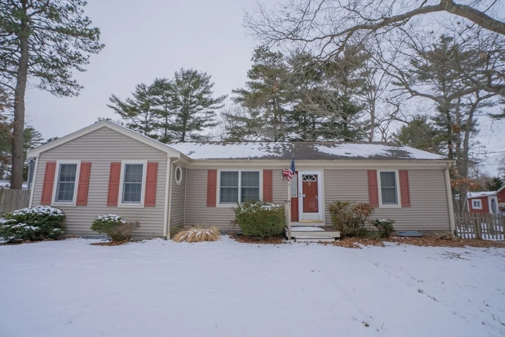 Photo of 10 Pine Lake Drive