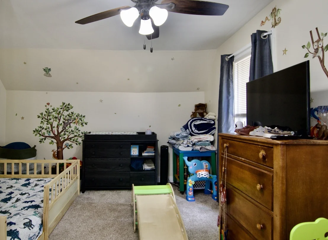 Photo of 35 Thayer Ave