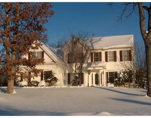 Photo of 31 Winthrop Dr