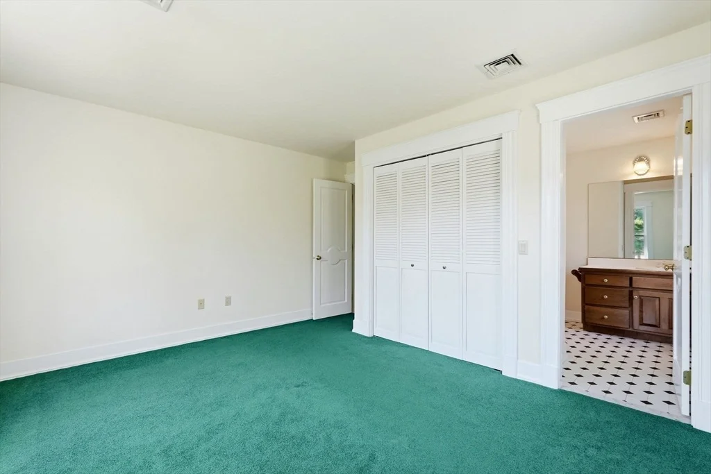 Photo of 365 Middle St