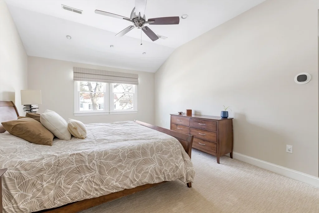 Photo of 60 Douglas Rd