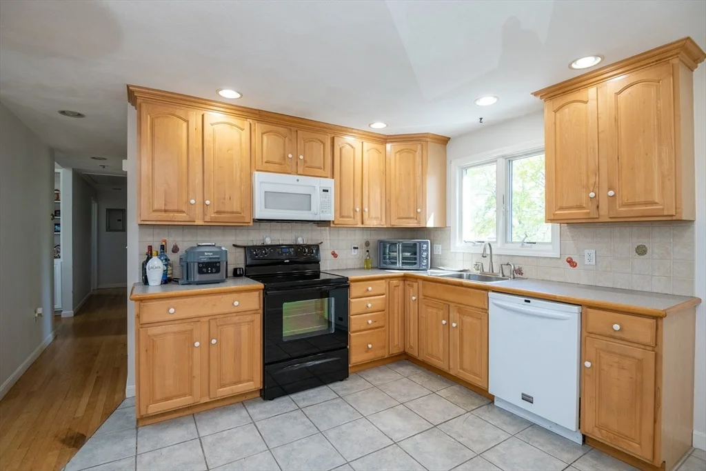Photo of 9 Macarthur Blvd