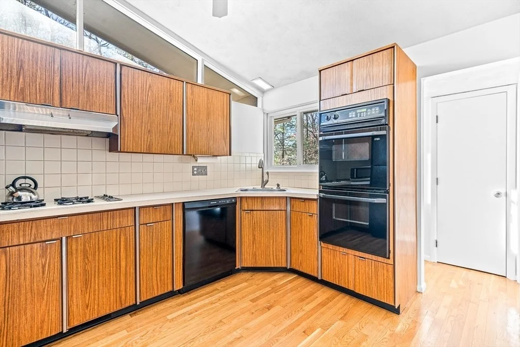 Photo of 32 Indian Ridge Rd