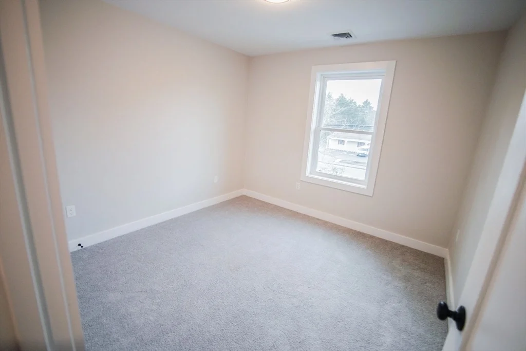 Photo of 32 Paul Rd