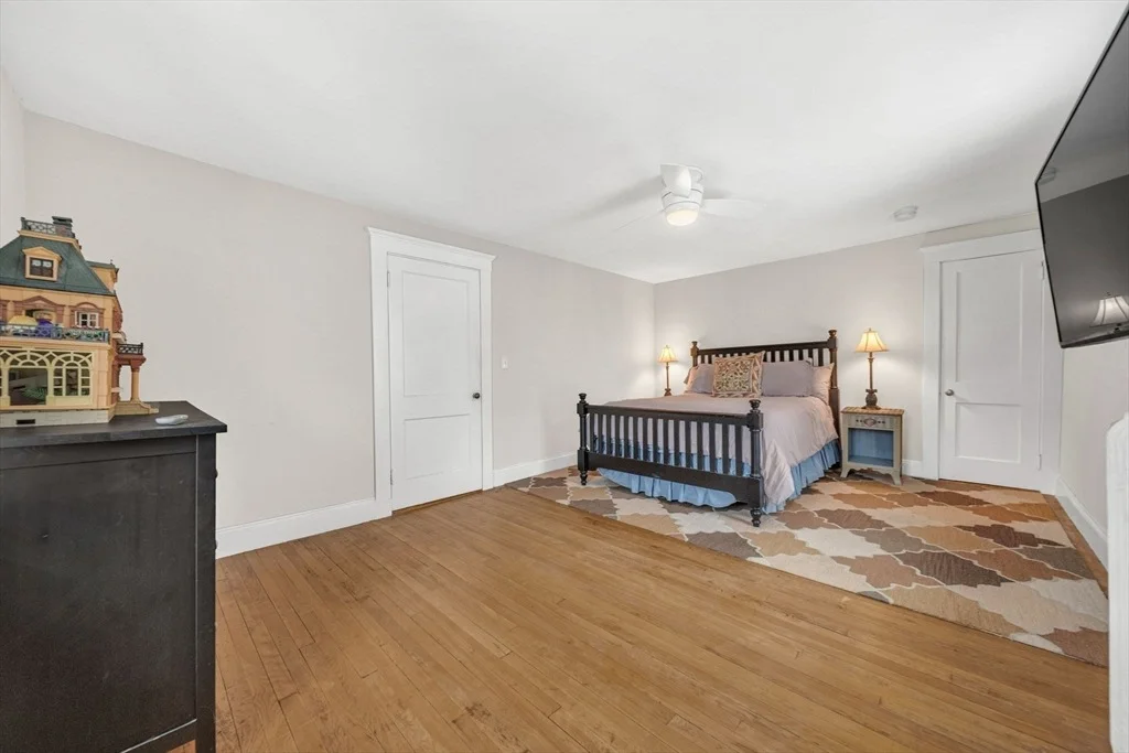Photo of 24 Mellen Street