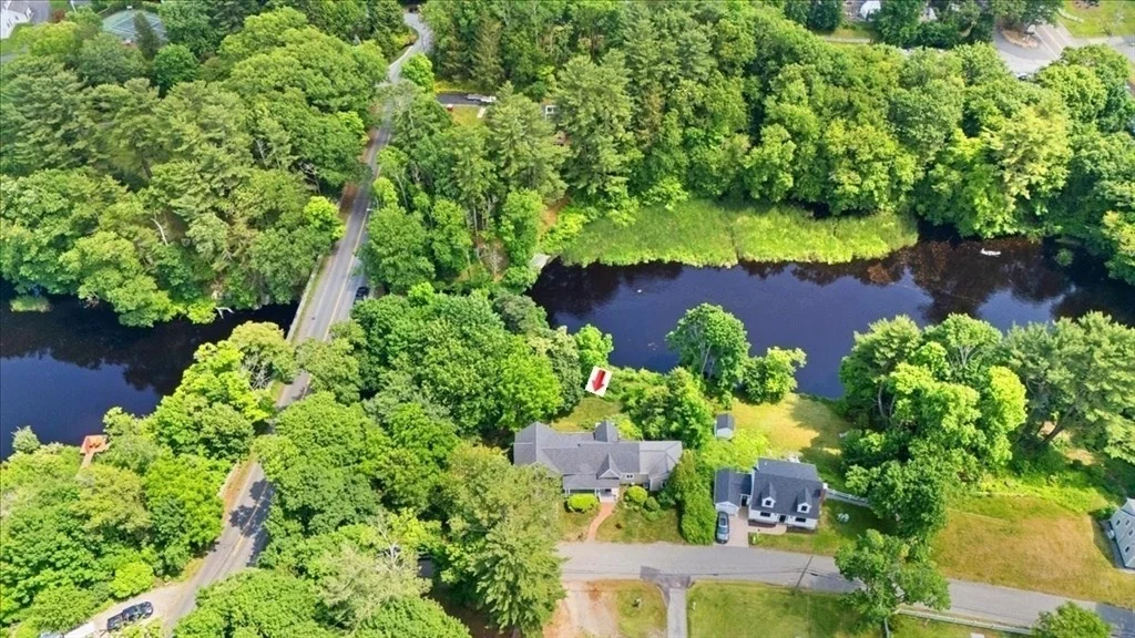 Photo of 16 River Rd
