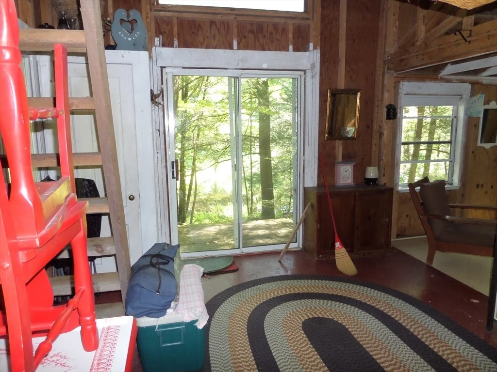 Photo of 155 River Rd