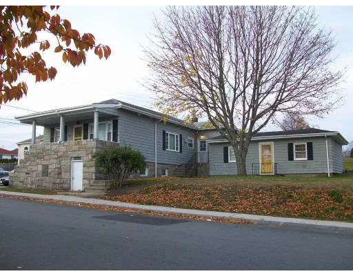 Photo of 1064 Pine St.