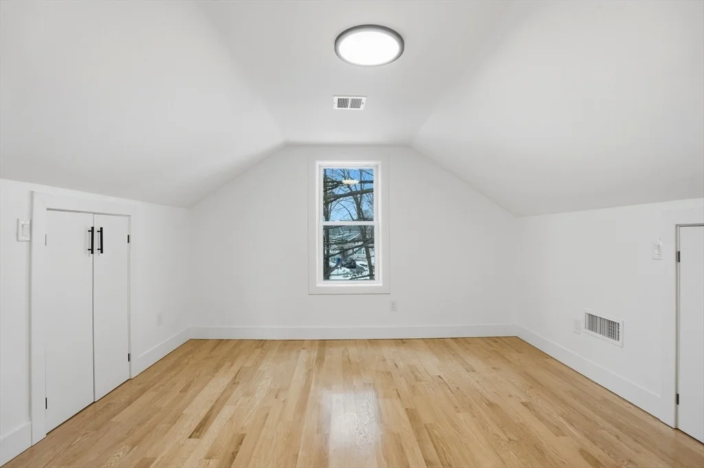 Photo of 44 Lakeview Terrace