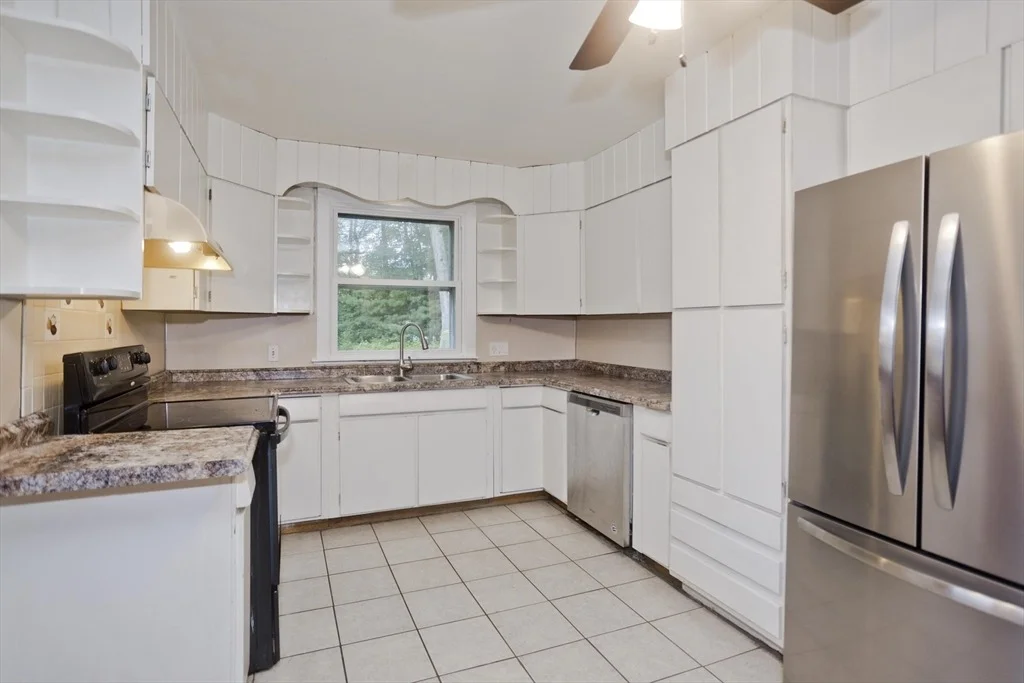 Photo of 42 Catalina Dr