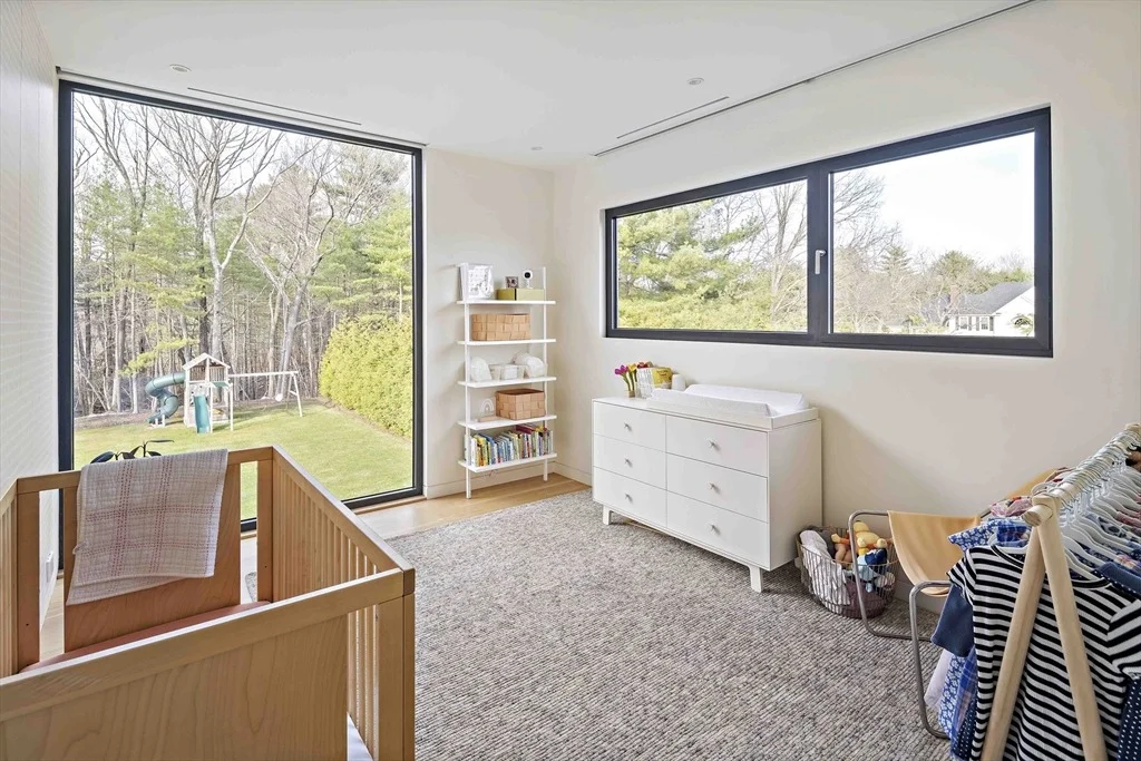 Photo of 37 Carleton Dr