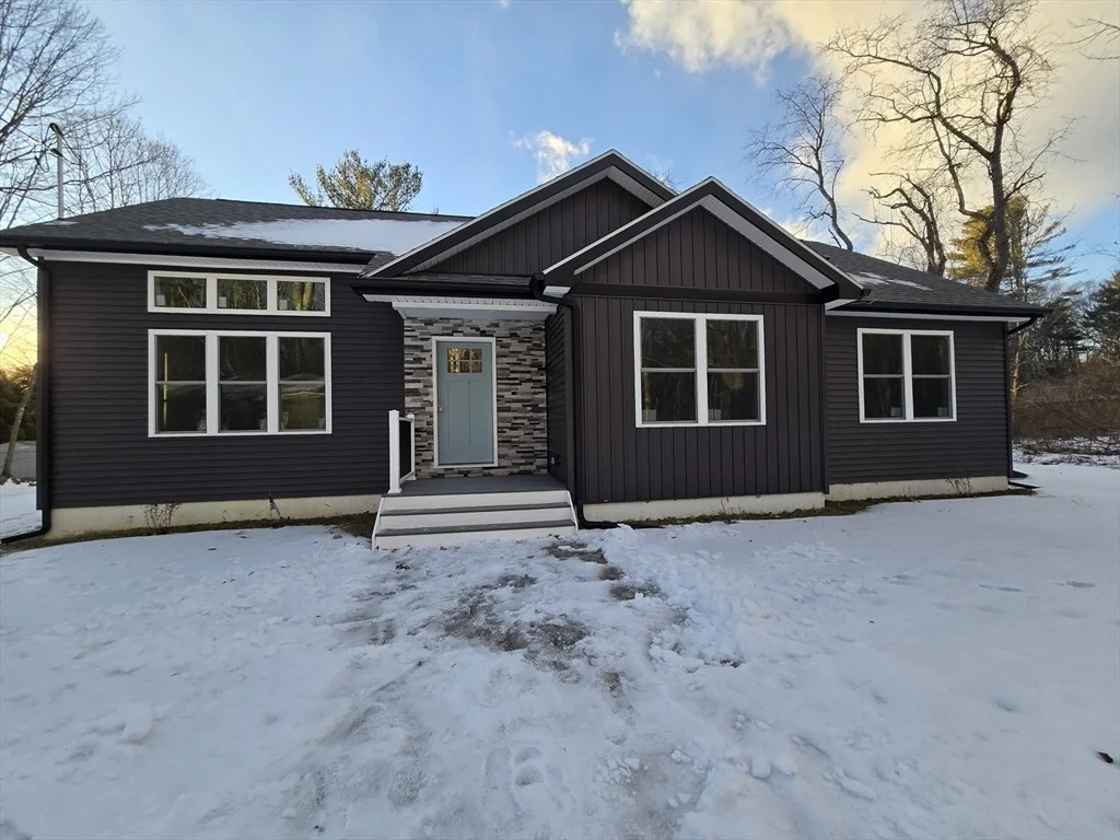 Photo of 2774 Greenwich Rd