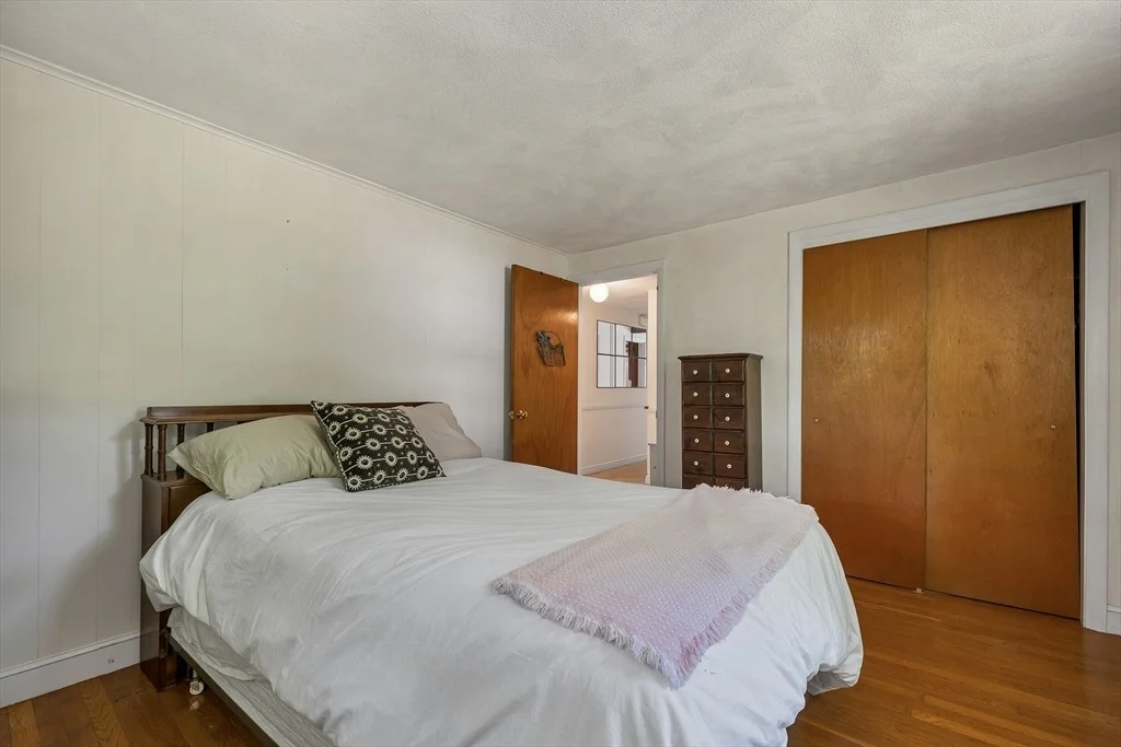 Photo of 394 Pearl St