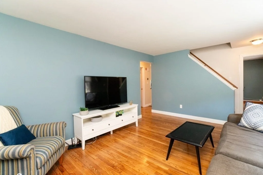 Photo of 46 Conlyn Avenue