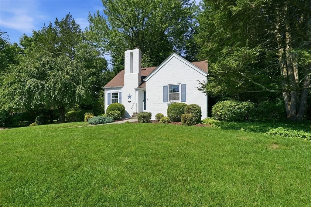 Photo of 1374 Plumtree Rd