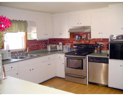 Photo of 168 Springvale Ave