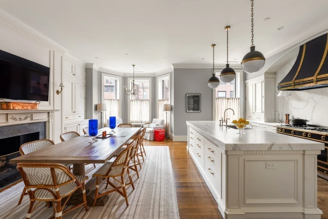 Photo of 128 Commonwealth Avenue