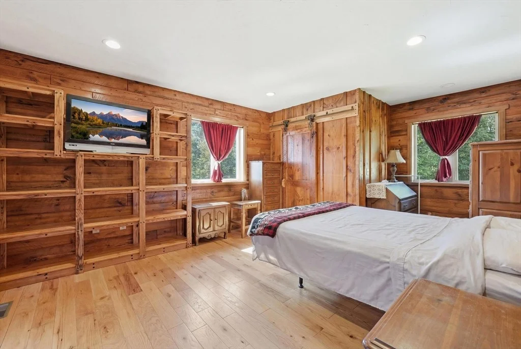 Photo of 5 Osgood Rd